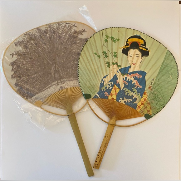 Geisha & Peacock Feather Themed Hand Fans - Picture 1 of 16